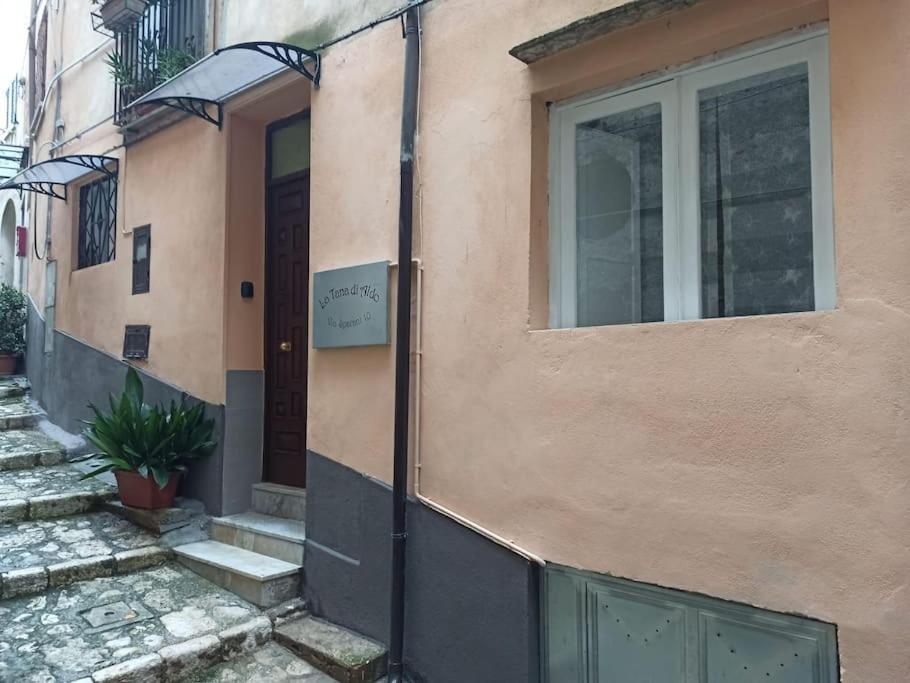 Intero Alloggio - Centro Storico - La Tana Di Aldo- 150 M Da Pepe In Grani Caiazzo Exterior photo